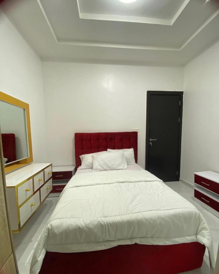 Urban Retreat Luxury Shortlet Apartment Lekki Ajah Lagos With Pool And Gym Exterior photo
